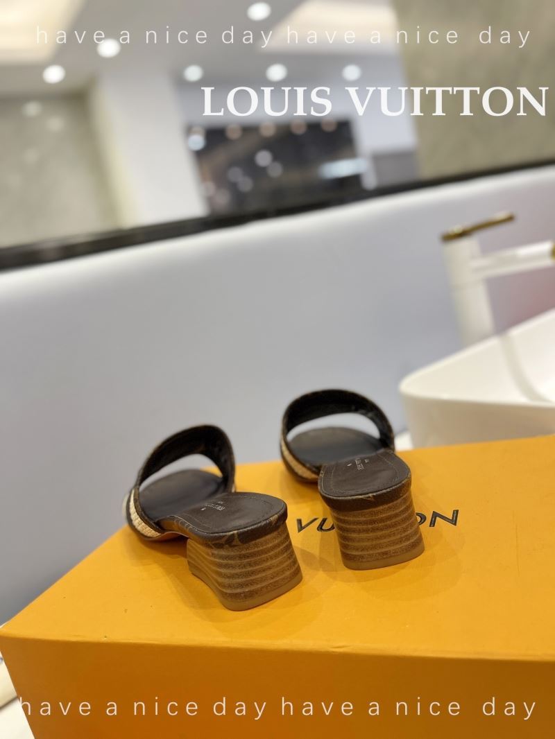 Louis Vuitton Slippers